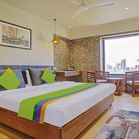 Treebo Olive Nest Hotel Mumbai  Buitenkant foto