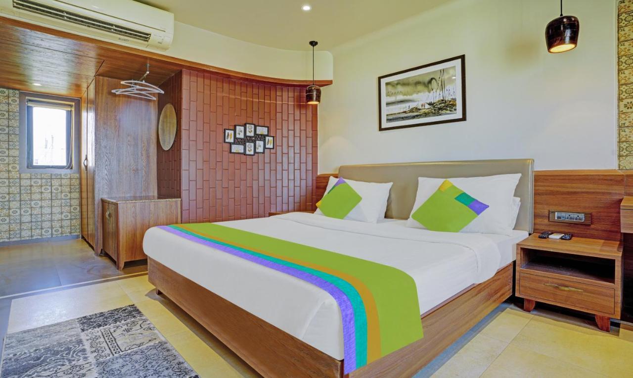 Treebo Olive Nest Hotel Mumbai  Buitenkant foto