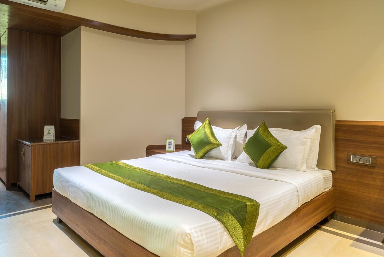 Treebo Olive Nest Hotel Mumbai  Buitenkant foto
