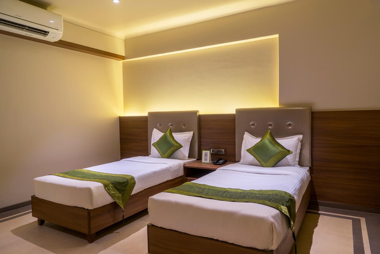Treebo Olive Nest Hotel Mumbai  Buitenkant foto
